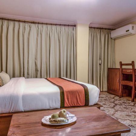 Hotel Raniban Arcade Pokhara Ngoại thất bức ảnh