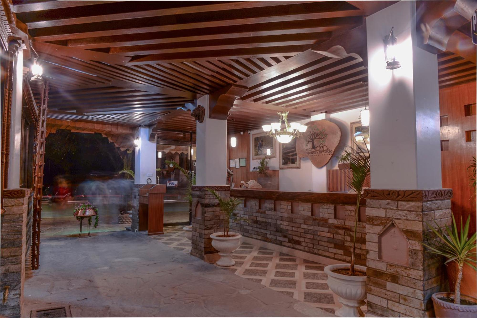 Hotel Raniban Arcade Pokhara Ngoại thất bức ảnh