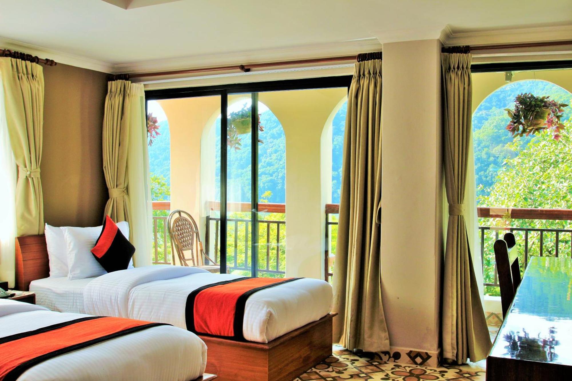 Hotel Raniban Arcade Pokhara Ngoại thất bức ảnh