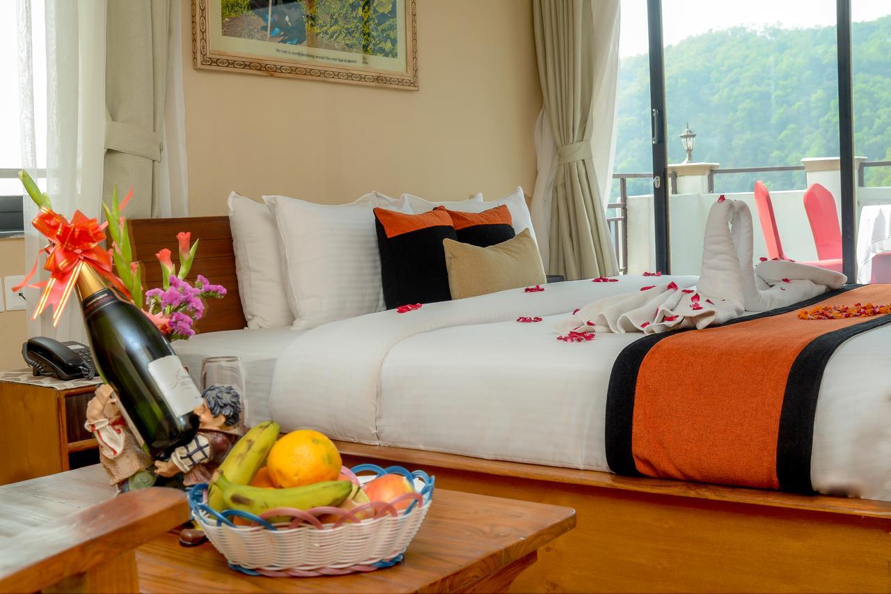 Hotel Raniban Arcade Pokhara Ngoại thất bức ảnh
