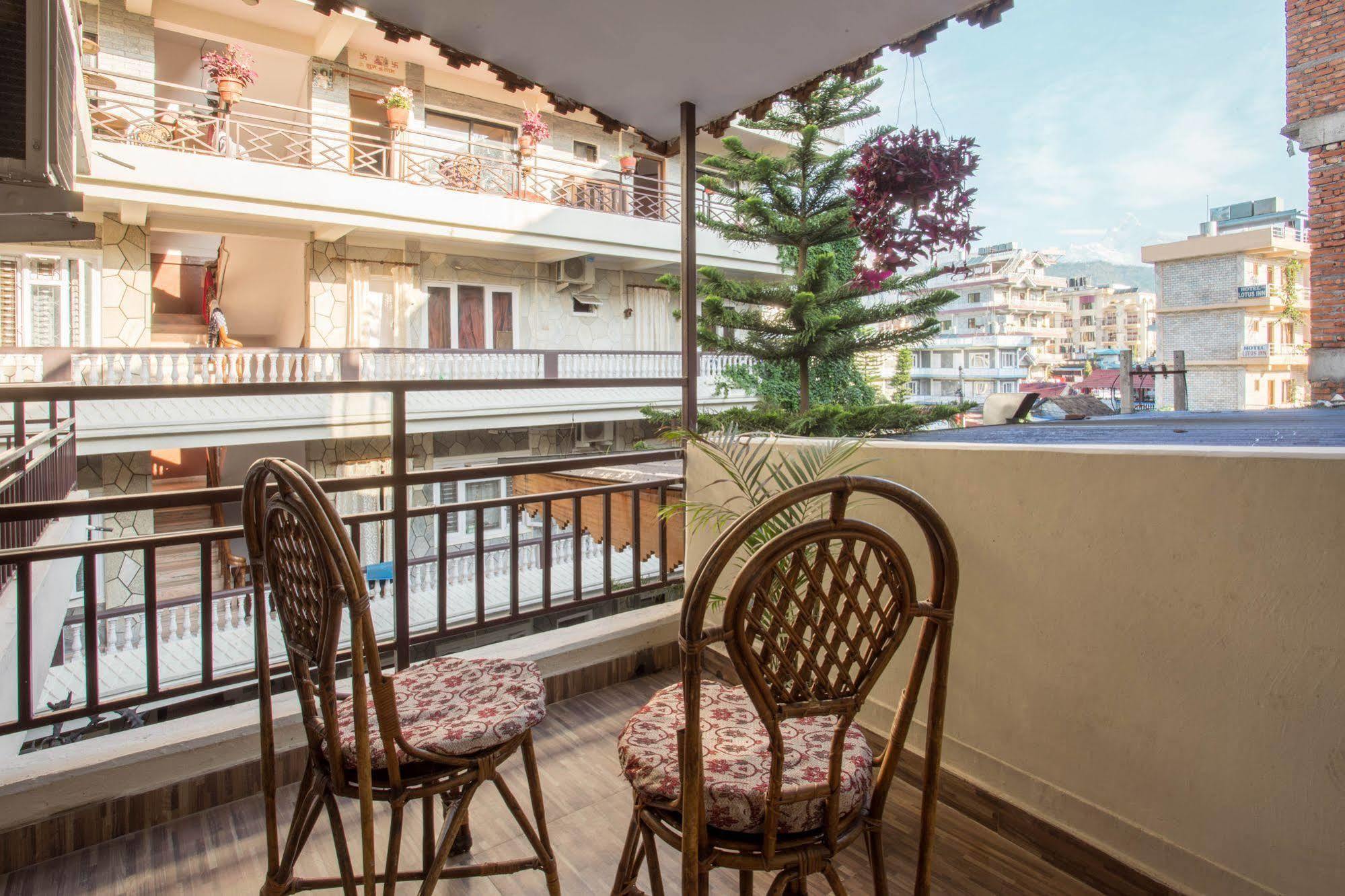 Hotel Raniban Arcade Pokhara Ngoại thất bức ảnh