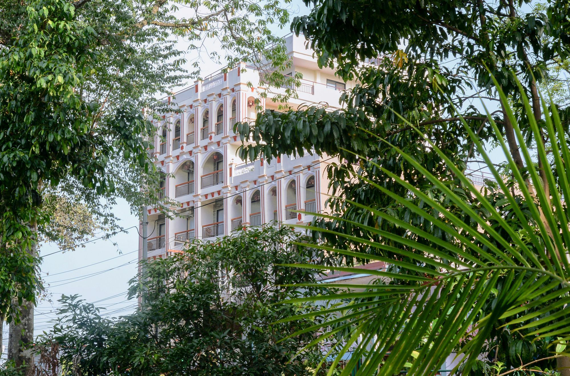 Hotel Raniban Arcade Pokhara Ngoại thất bức ảnh