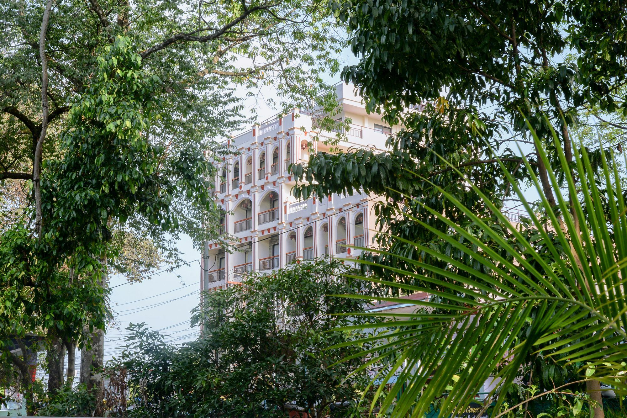 Hotel Raniban Arcade Pokhara Ngoại thất bức ảnh