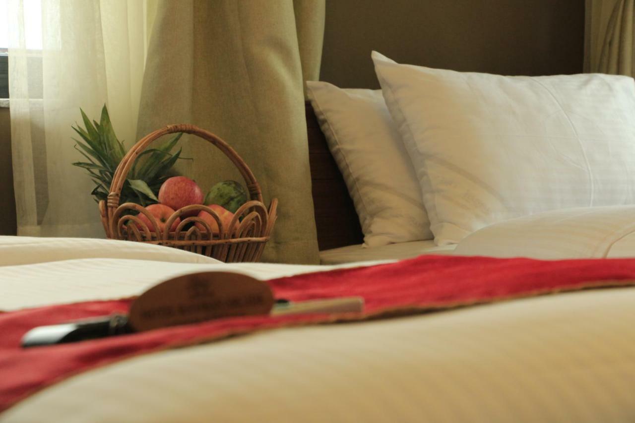 Hotel Raniban Arcade Pokhara Ngoại thất bức ảnh