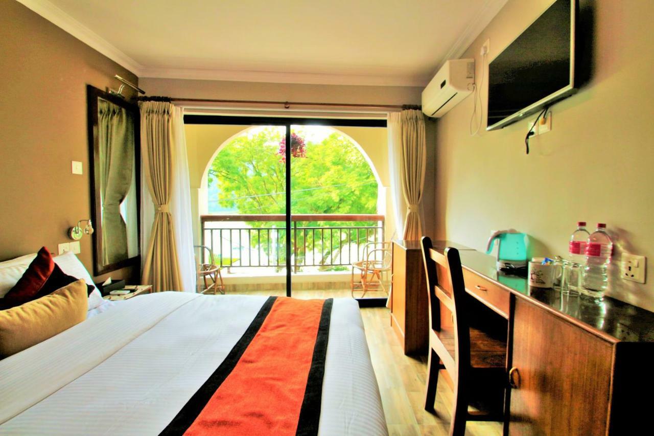 Hotel Raniban Arcade Pokhara Ngoại thất bức ảnh