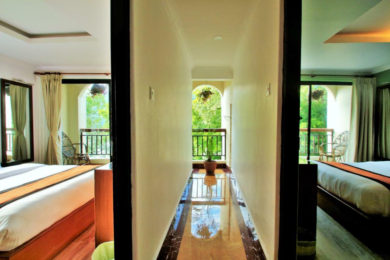 Hotel Raniban Arcade Pokhara Ngoại thất bức ảnh